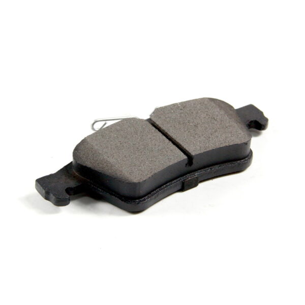 OE 31341331 D1095-7957 / D973-7957 / D3132 No Noise Rear Brake China Top Brake Pad for Nissan